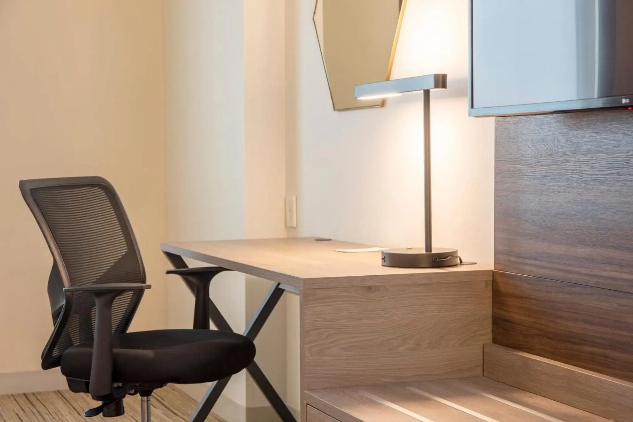 Standard Room in Holiday Inn Express Guadalajara Iteso by IHG Standard Room in Holiday Inn Express Guadalajara Iteso by IHG