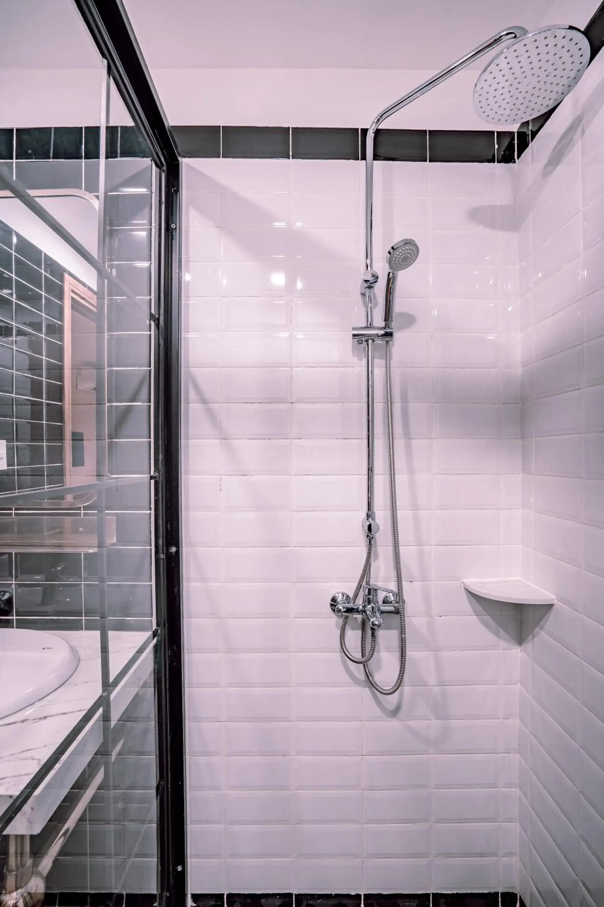 Superior King Room in Mint Hotel Bui Vien Q1 Superior King Room in Mint Hotel Bui Vien Q1