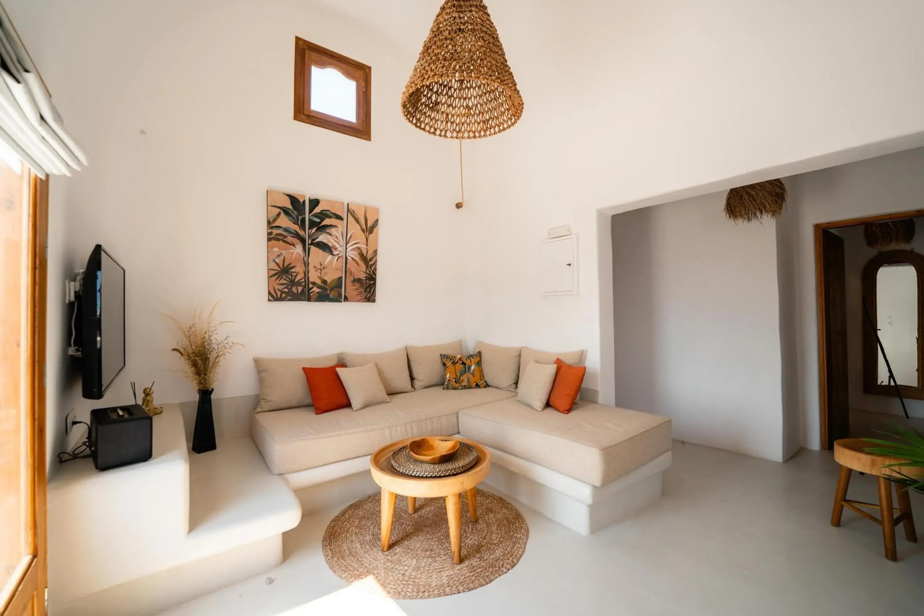 Penthouse Villa with Private Terrace and Panoramic Caldera View in Divino Caldera Penthouse Villa with Private Terrace and Panoramic Caldera View in Divino Caldera