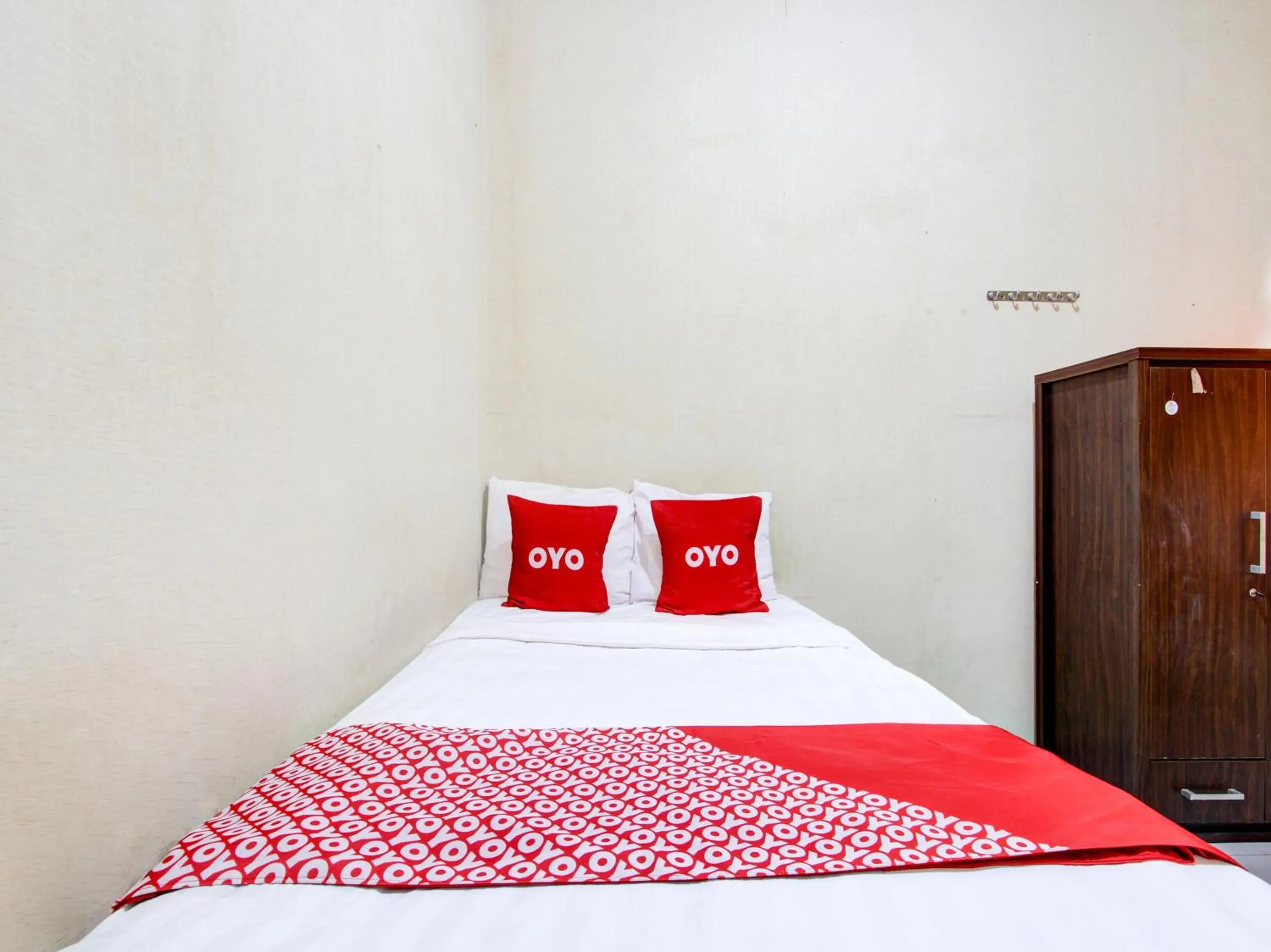 Deluxe Double Room in Super OYO 92511 Griya Dias Syariah Deluxe Double Room in Super OYO 92511 Griya Dias Syariah