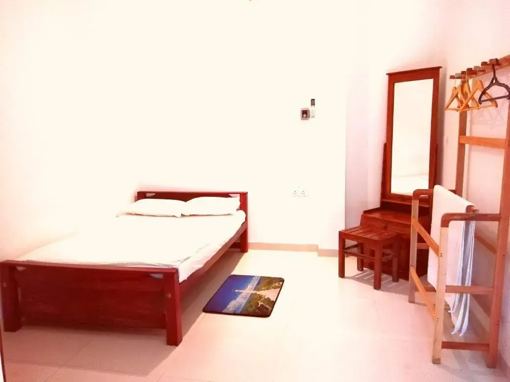 Deluxe Single Room - single occupancy in Sol Y Mar - Unawatuna Deluxe Single Room - single occupancy in Sol Y Mar - Unawatuna