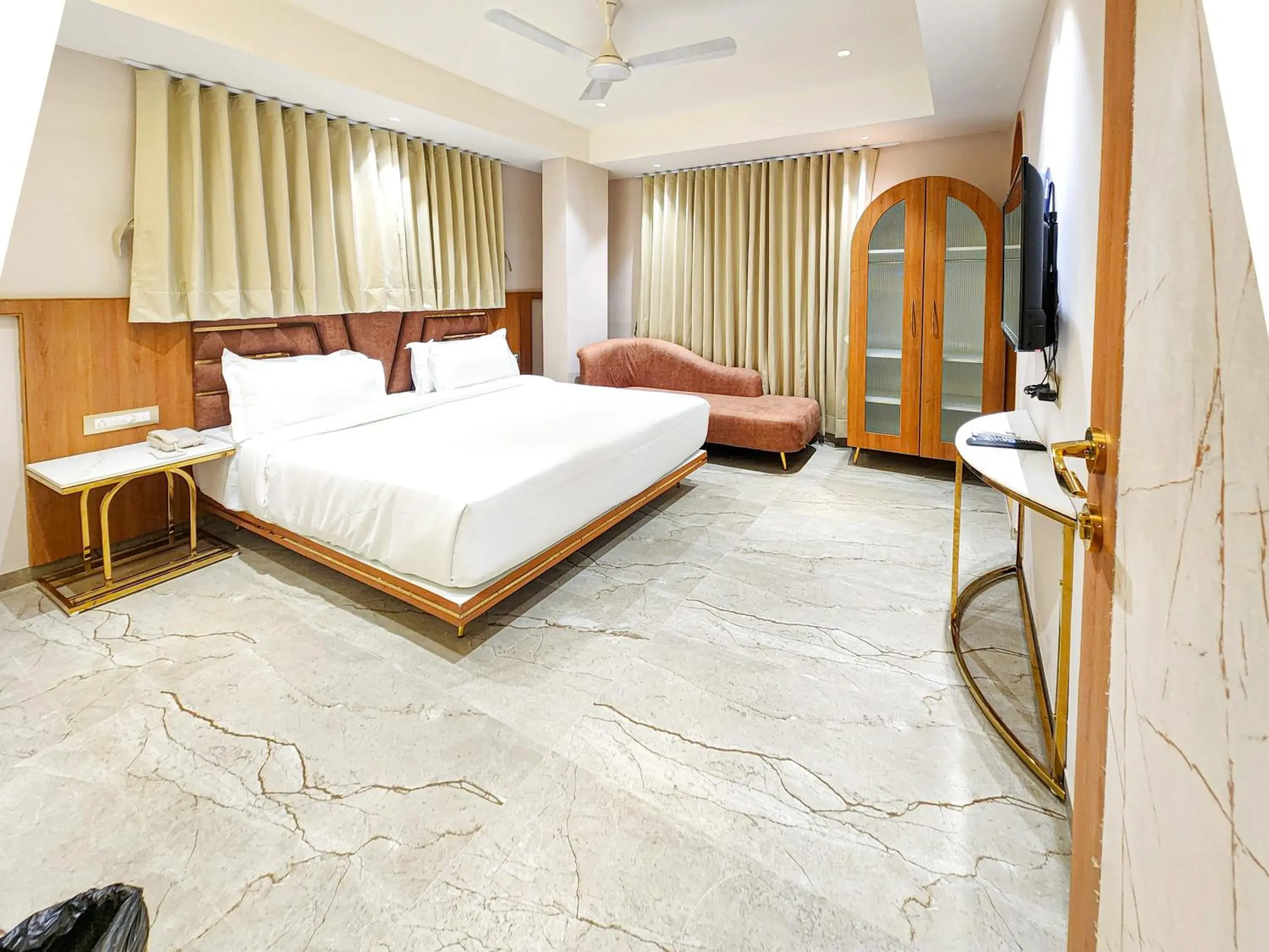 Superior Studio - single occupancy in Hotel Nova Bliss Superior Studio - single occupancy in Hotel Nova Bliss